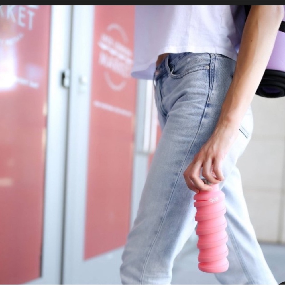 Que Pink Collapsible Water Bottle ❤️Markdowns? It’s happening now